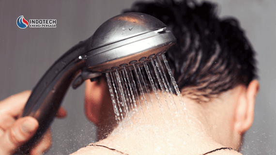 Tips Agar Mandi Air Hangat Lebih Efektif