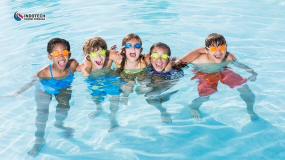 Heat pump untuk kolam renang yang mendukung kebutuhan pemanasan air agar suhu kolam tetap nyaman untuk aktivitas berenang.